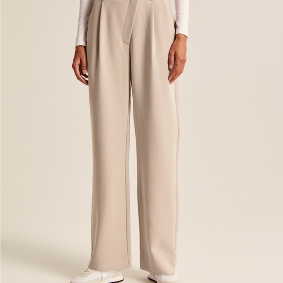 Abercrombie Tailored 90’s Relaxed Trousers - Picture 1 of 4